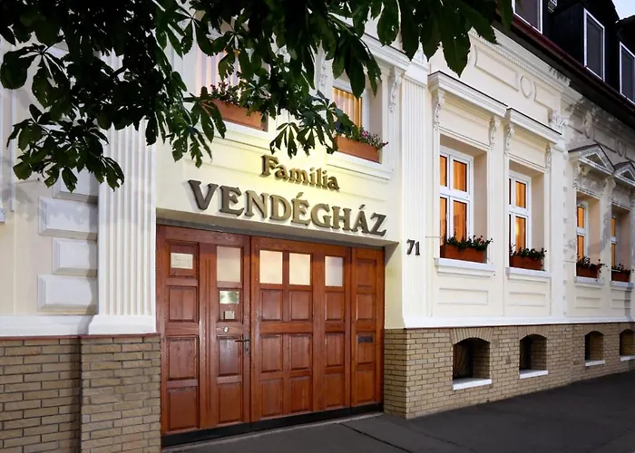Família Hotel 3*