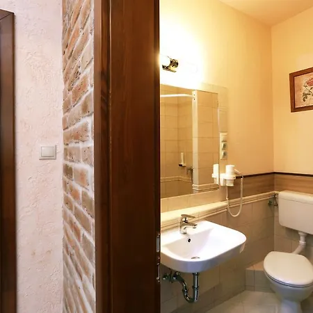 Familia Vendeghaz Hotel
